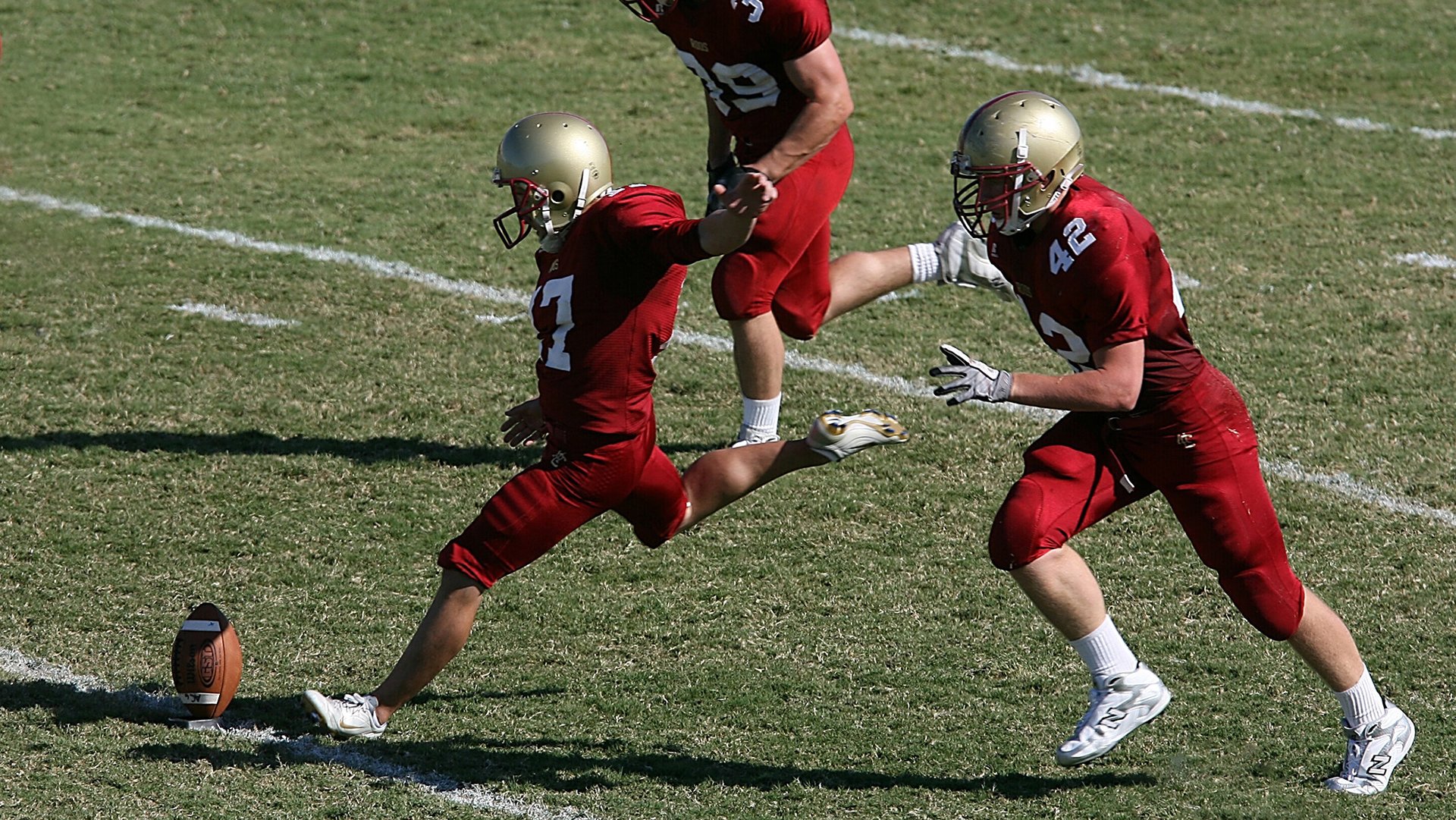 国际冲浪电影节，展现海上运动的动感魅力，冲浪题材电影